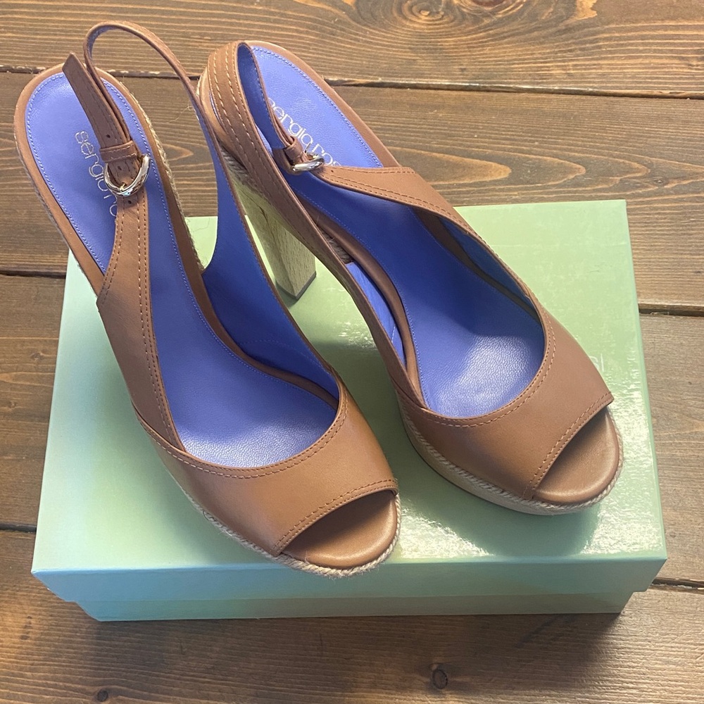 Sergio Rossi Tan Peep-Toe Slingback Heels